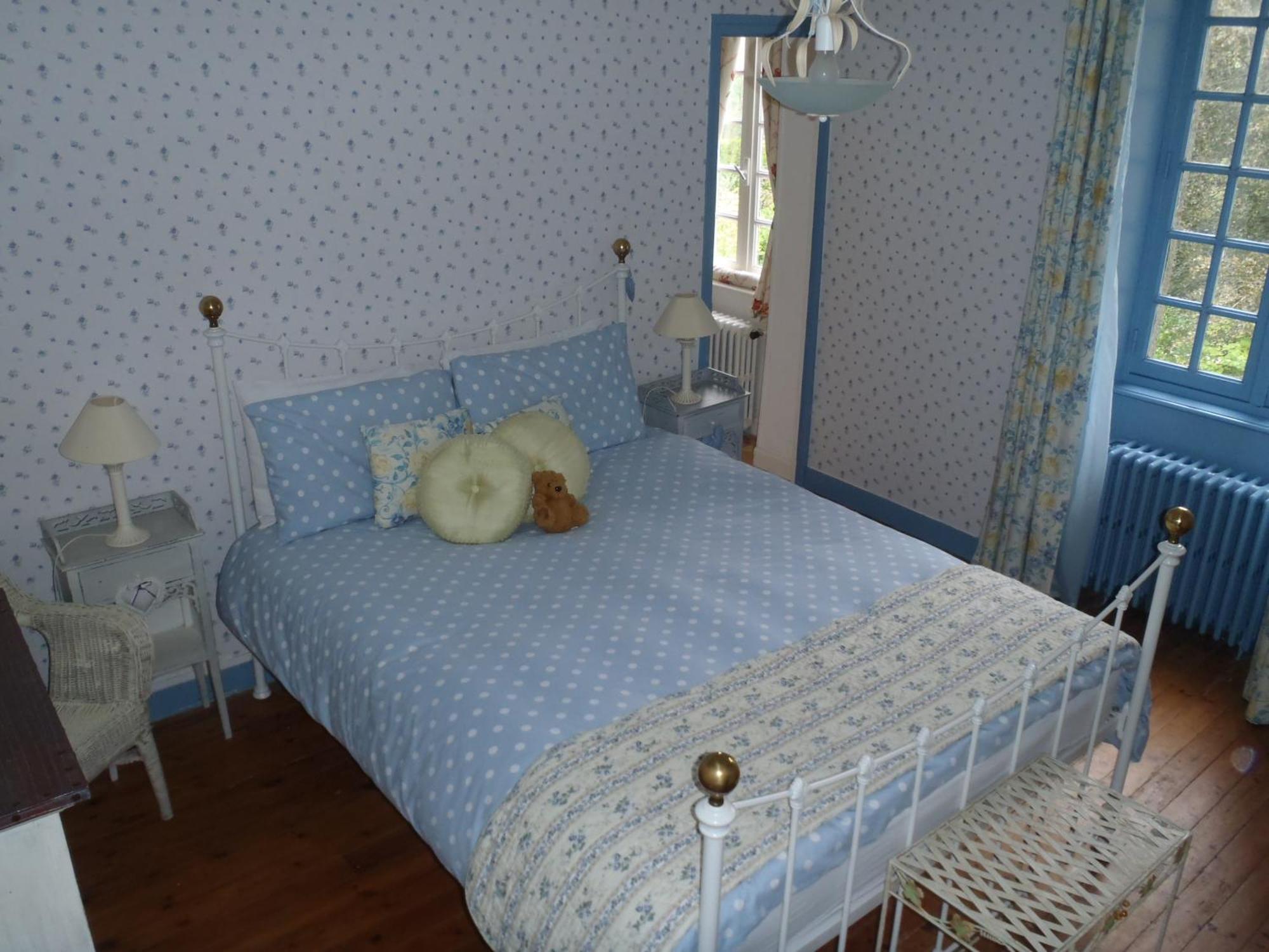 Chambres D'Hotes Belle Vallee Домфрон Екстер'єр фото