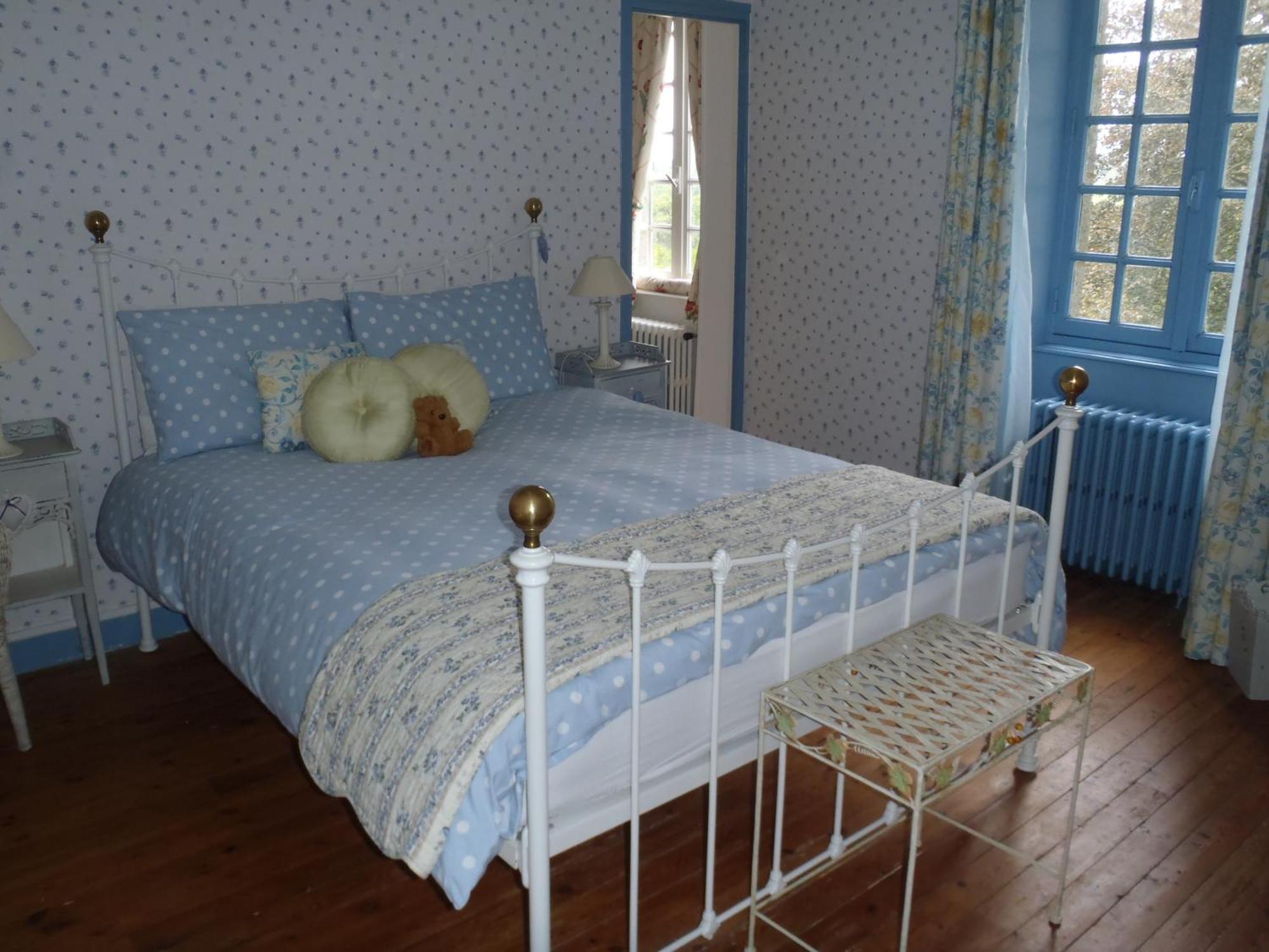 Chambres D'Hotes Belle Vallee Домфрон Екстер'єр фото